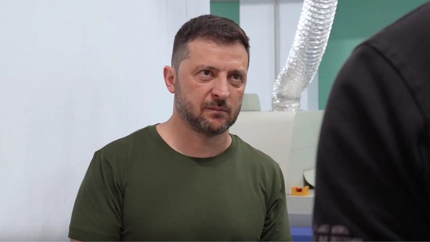 Зеленский посетил оборонное предприятие в Киевской области - 290x160